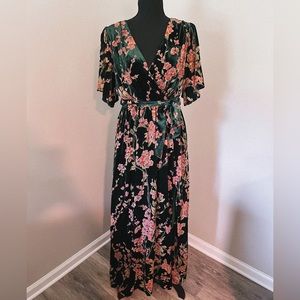 Baltic Born - Uma Velvet Maxi Dress